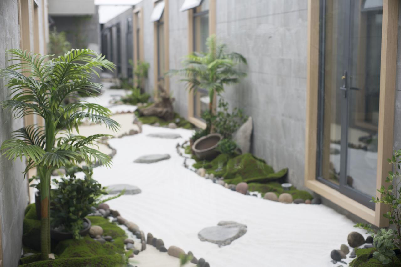 Bindun Langyi Hotel Yuzhong Bagian luar foto