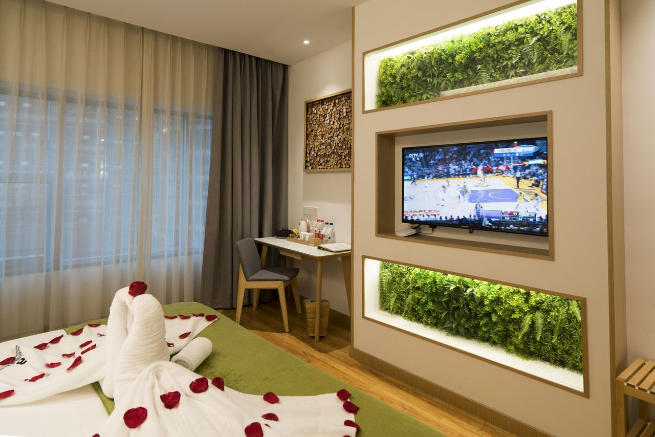 Bindun Langyi Hotel Yuzhong Bagian luar foto