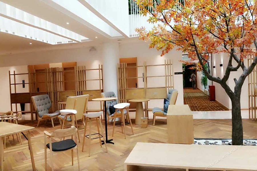 Bindun Langyi Hotel Yuzhong Bagian luar foto