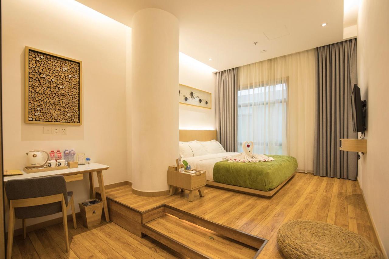 Bindun Langyi Hotel Yuzhong Bagian luar foto
